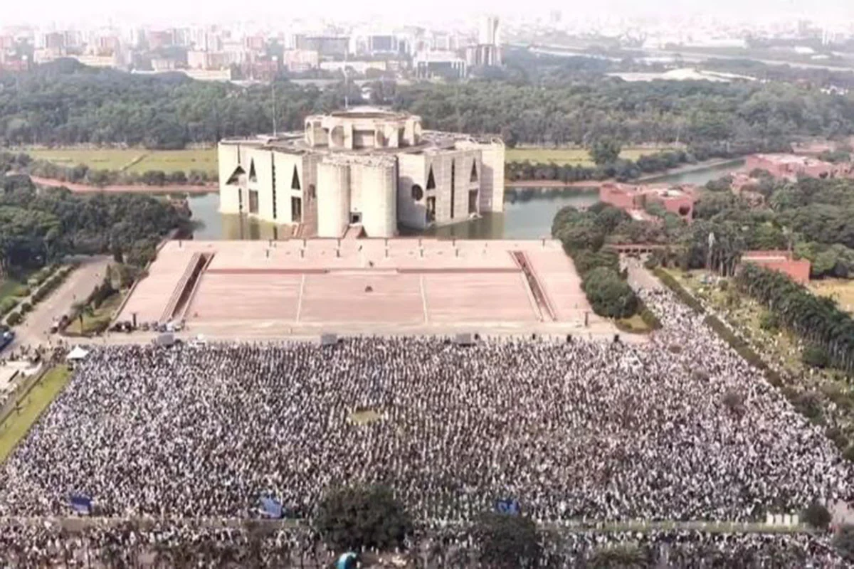 ওসমান হাদির জানাজা সম্পন্ন, লাখো মানুষের অংশগ্রহণ